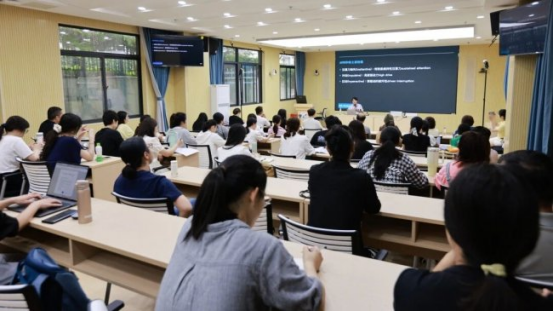 《用心陪伴专注成长——ADHD对学习的影响与干预方法》公益讲座温情开展(图5)